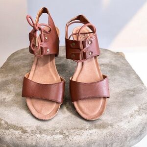 boc Women's Tan Leather‎ Sandals